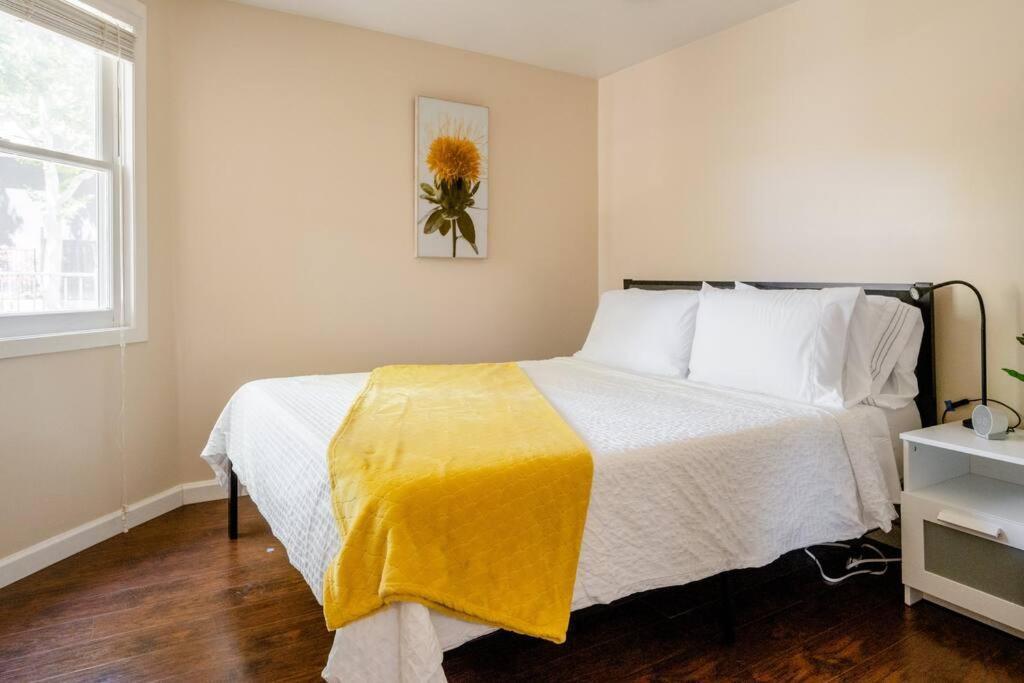 Holiday home *2bdr Victorian Away From - *central Loc